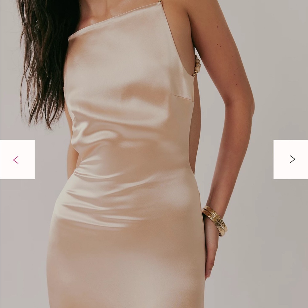 Retrofete Sleek Pearl-Shoulder Satin Maxi Dress in Blush Pink - Picture 3 of 5